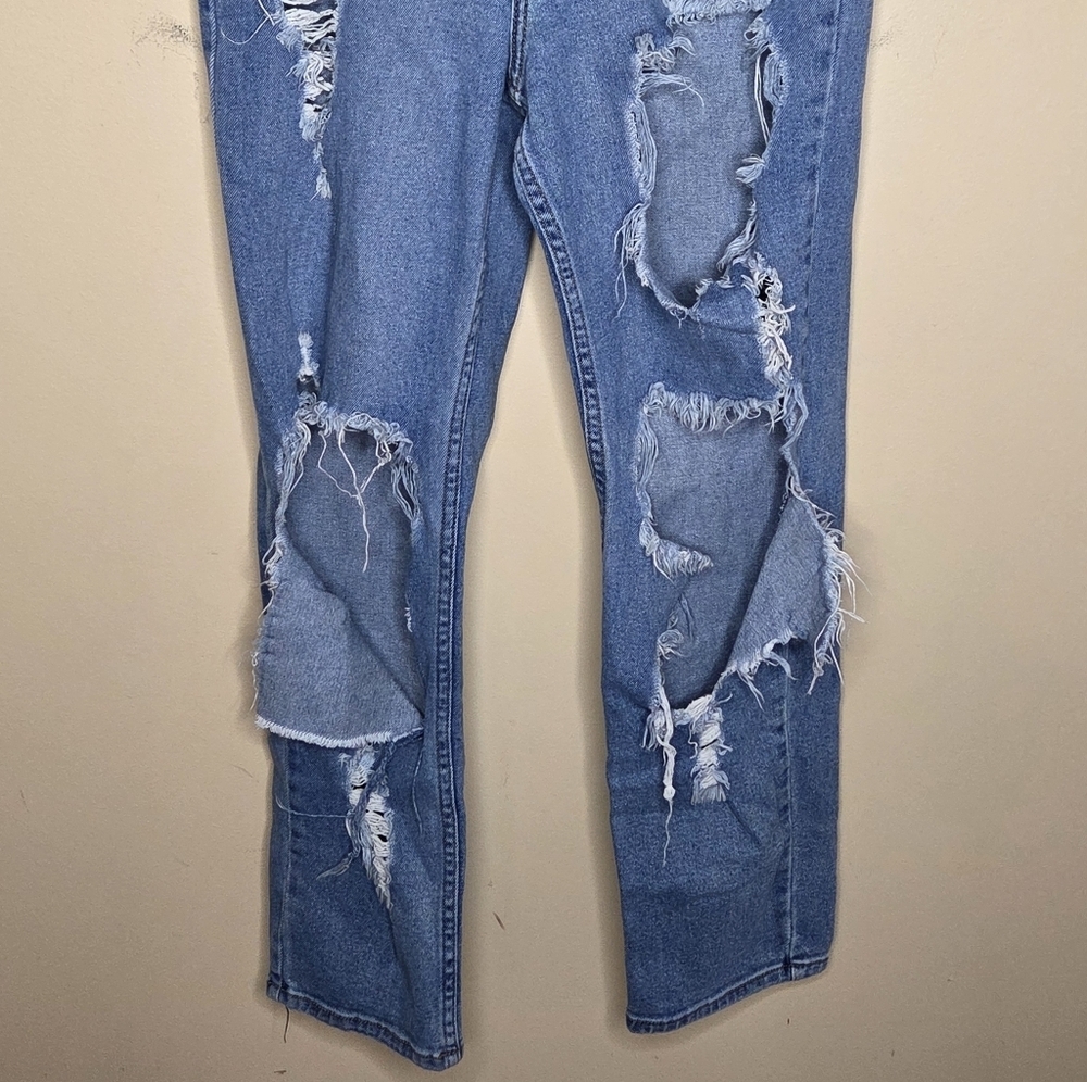 Vibrant M.I.U | Destroyed Ripped Baggy High Rise Straight Leg Jeans Size 27 - Picture 3 of 7